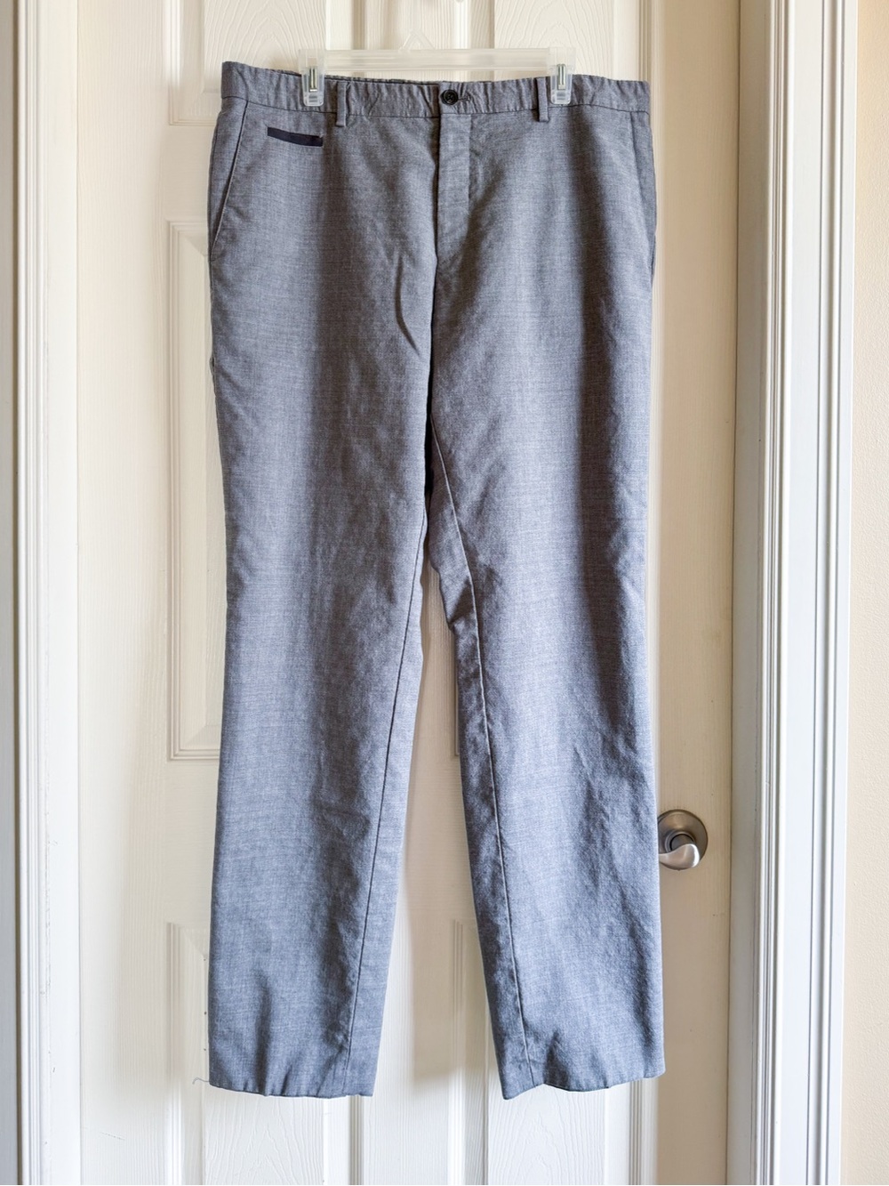 Hugo Boss Gray Dress Pants Mens 38R Flat Front Textured Heathered Trousers EU 54